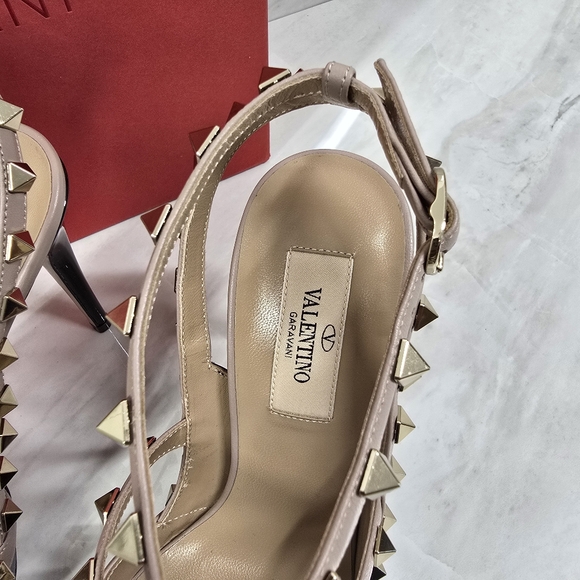 Valentino Garavani Rockstud Black and Tan Women's Shoes - Picture 3 of 12